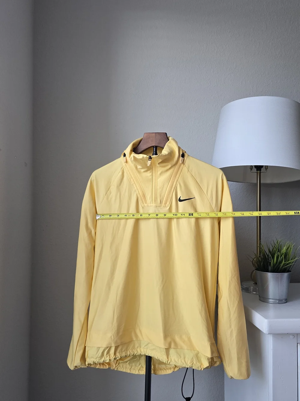 Nike Dri-FIT ADV Women's L Yellow 1/2 Zip Pullover Jacket Hooded Running